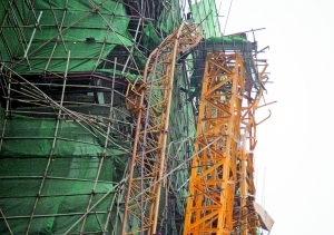 塔吊倒栽蔥致5死1重傷_新聞中心_新浪網